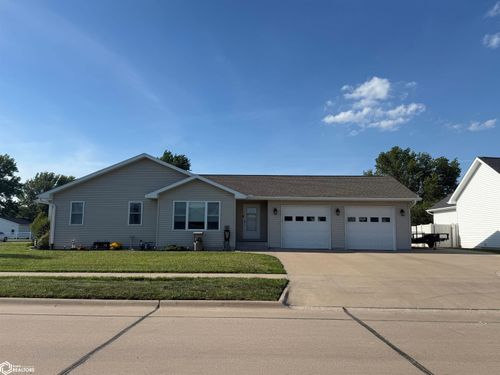 204 Centennial Dr, Mediapolis, IA, 52637-9512 | Card Image