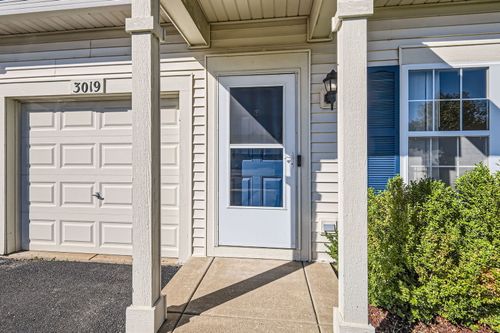 3019 Hoffman St, Plano, IL, 60545-1988 | Card Image
