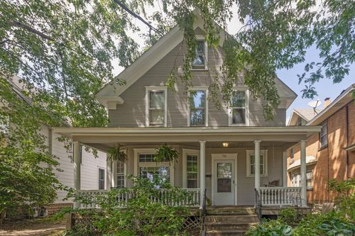 711 Geranium Ave E, Saint Paul, MN, 55106-2520 | Card Image