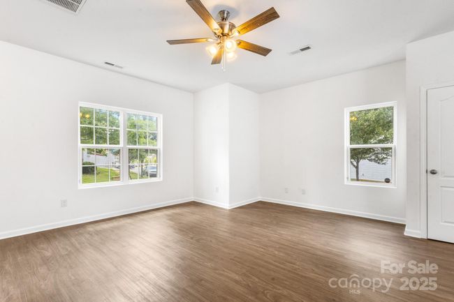 2005 Amos Oaks Ln, House other with 3 bedrooms, 3 bathrooms and null parking in Charlotte NC | Image 5