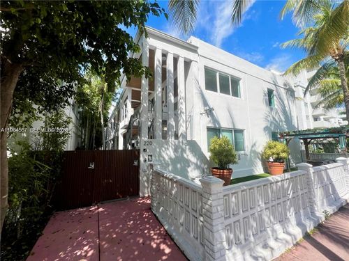 apt-4b-220 Collins Ave, Miami Beach, FL, 33139-7177 | Card Image