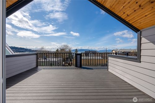 1315 Astor St, Bellingham, WA, 98225-2902 | Card Image