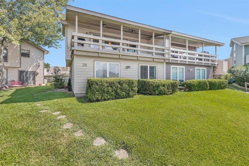 36 April Point Dr N, Montgomery, TX, 77356-5816 | Card Image