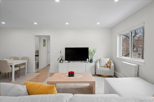 apt-2g-900 Midland Ave, Yonkers, NY, 10704-1039 | Card Image