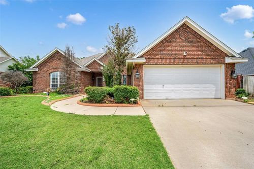 817 Nw 76th St, Lawton, OK, 73505-4038 | Card Image