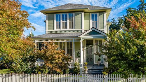 303 Benton St, La Conner, WA, 98257-7044 | Card Image