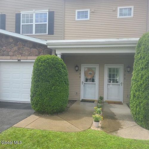 505 Avalon Pl, Cohoes, NY, 12047-1763 | Card Image
