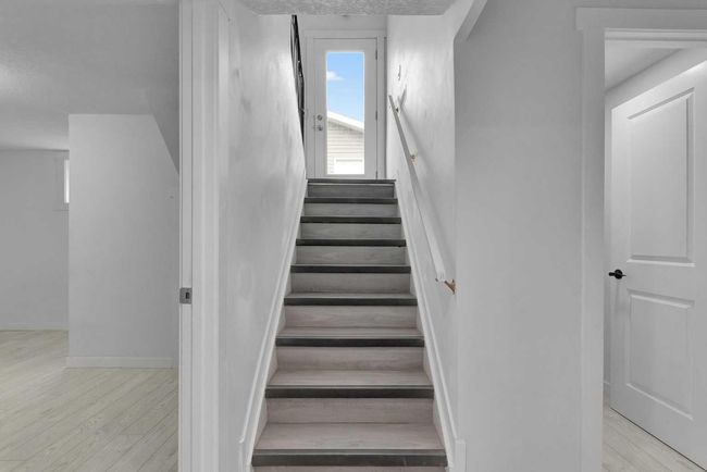 3248 Dovercliffe Rd Se, House other with 5 bedrooms, 2 bathrooms and 2 parking in Calgary AB | Image 22