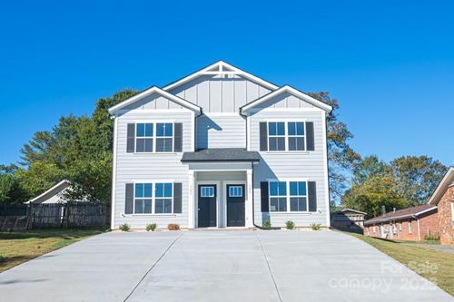 5-21 8th Avenue Dr Se, Hickory, NC, 28602-3518 | Card Image