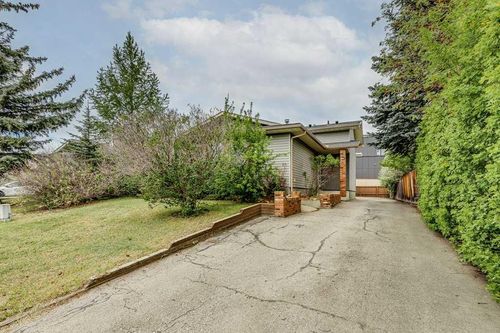 16 Ridgegate Way Sw, Airdrie, AB, T4B1B1 | Card Image