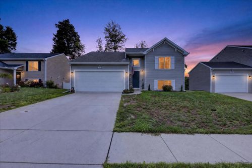 818 Strauss Ct, Greenville, MI, 48838-3576 | Card Image