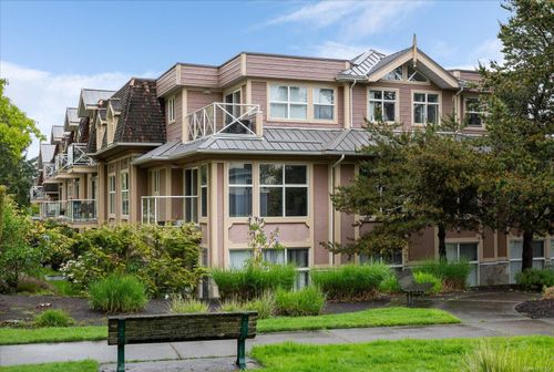 310-750 Memorial Ave, Qualicum Beach, BC, V9K2P6 | Card Image