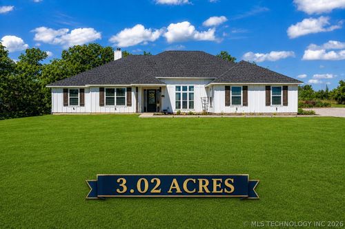 17957 Bridgeview Rd, Madill, OK, 73446-8490 | Card Image