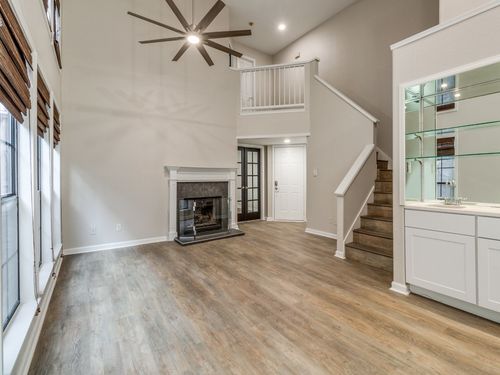 1421 Mccoy St, Dallas, TX, 75204-5403 | Card Image