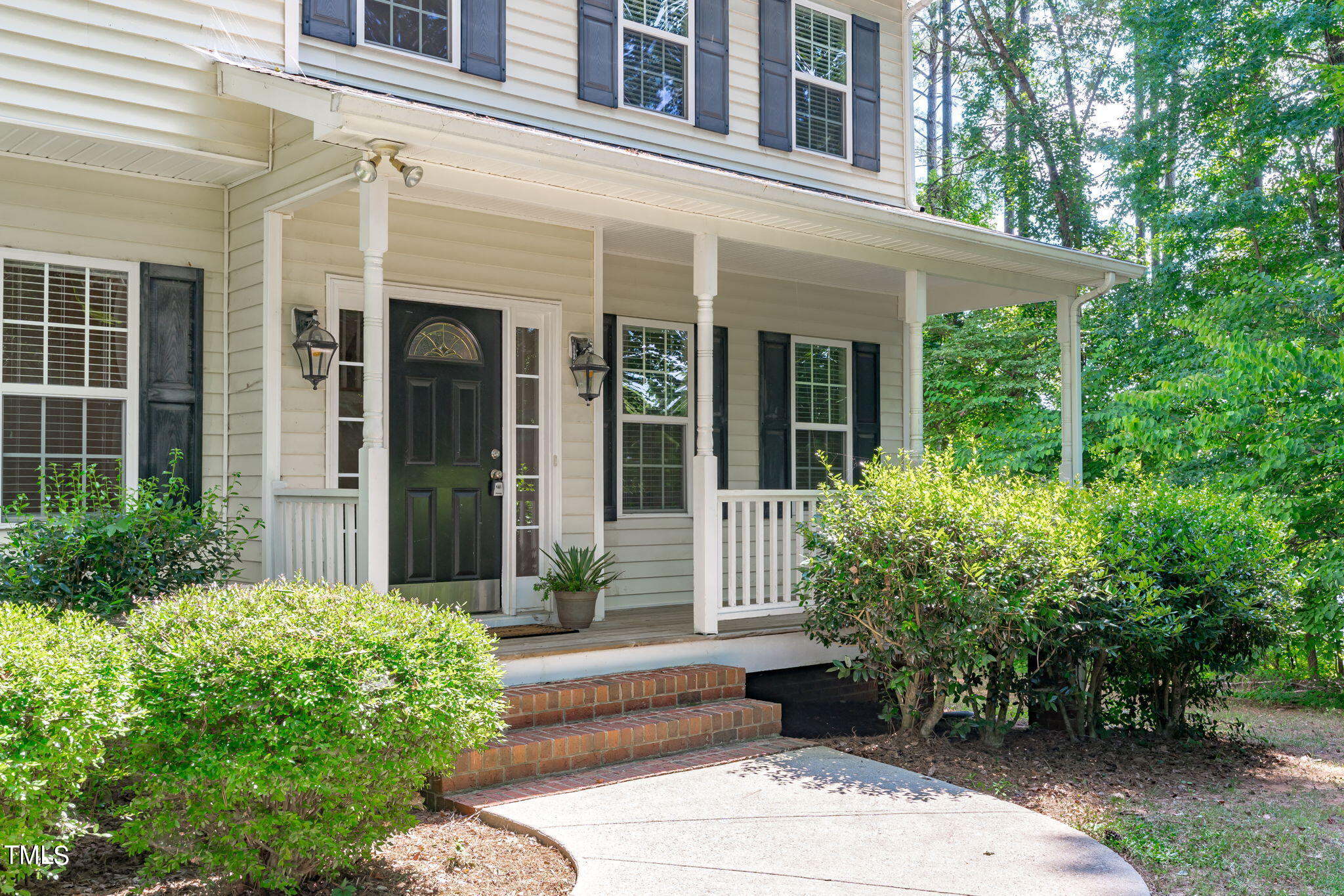 Ward Dr, Youngsville, NC 27596