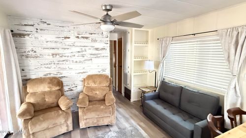 672 Cooley Ave, Mcnary, AZ, 85930 | Card Image