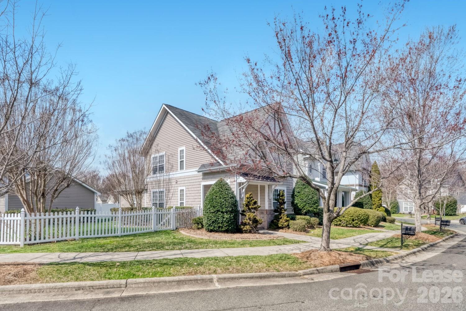 Residential Lease in Huntersville 3