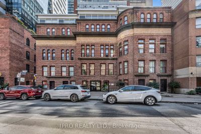 505 - 11 St Joseph St, Condo with 1 bedrooms, 1 bathrooms and 1 parking in Toronto ON | Image 2