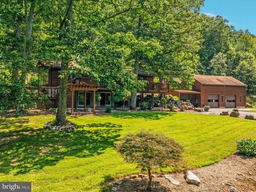 4327 Ebenezer Rd, BLUEMONT, VA, 20135-5052 | Card Image