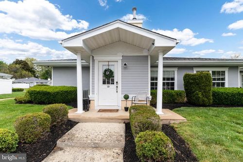 19-2139 E Chestnut Ave, VINELAND, NJ, 08361-8459 | Card Image