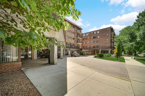 204b-2325 Neva Ave, Chicago, IL, 60707-2839 | Card Image