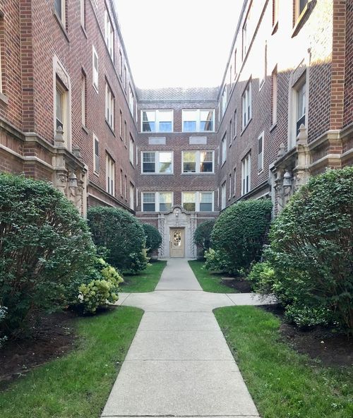 apt-206-7316 N Honore St, Chicago, IL, 60626-1555 | Card Image