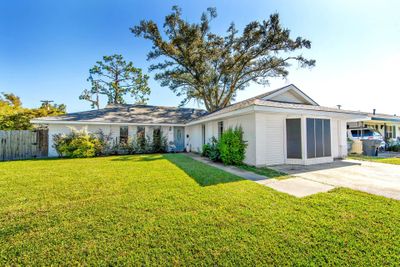 105 El Paso Boulevard, House other with 3 bedrooms, 2 bathrooms and null parking in Houma LA | Image 1