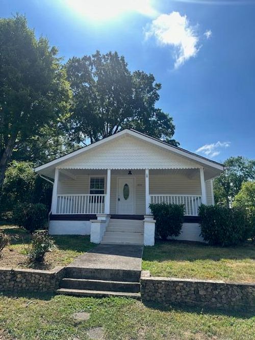 1030 Highland Ave Nw, Cleveland, TN, 37311-1883 | Card Image