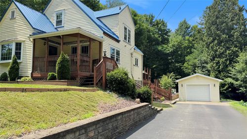 606 Williamson Rd, Meadville, PA, 16335-2850 | Card Image