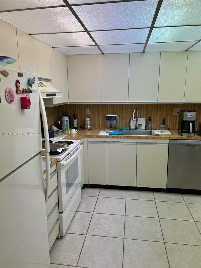 APT-2003 - 18151 Ne 31 St Ct, Condo with 1 bedrooms, 2 bathrooms and null parking in Aventura FL | Image 19