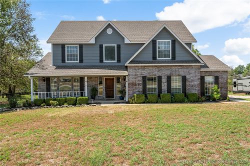 10416 Ashford Circle, Owasso, OK, 74055 | Card Image