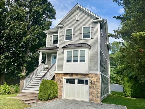 20 Robert Ave, East Greenwich, RI, 02818-4831 | Card Image