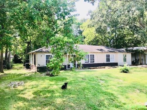 810 Reidland St, Crosby, TX, 77532-8821 | Card Image