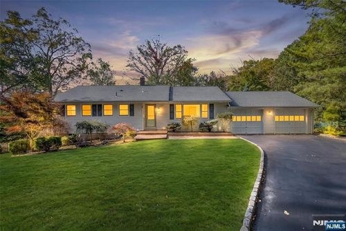 73 W Cedar Place, Ramsey, NJ, 07446 | Card Image