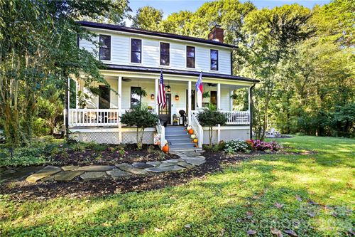 9560 Harvest Ln, Davidson, NC, 28036-9565 | Card Image