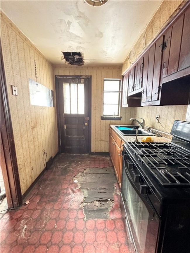 1786 Mcnary Blvd, Home with 0 bedrooms, 0 bathrooms and 2 parking in Wilkinsburg PA | Image 30