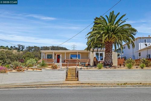 1034 Navellier St, El Cerrito, CA, 94530-2652 | Card Image