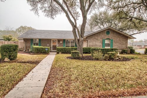 100 Patrick Henry Dr, Schertz, TX, 78154-1013 | Card Image