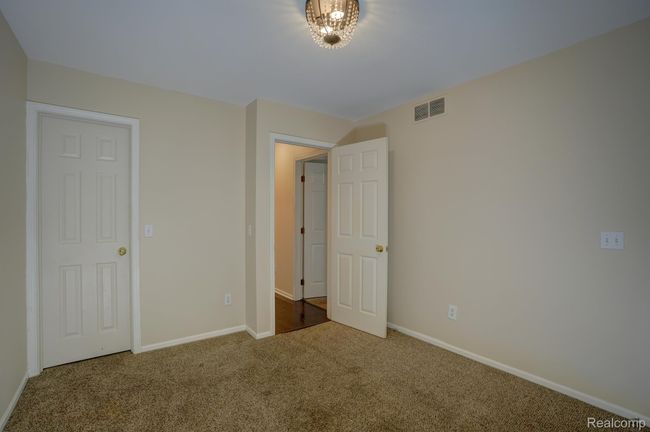 6407 Beecher Rd, Condo with 2 bedrooms, 3 bathrooms and null parking in Flint MI | Image 30