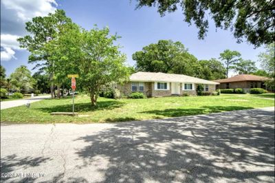 597 Pembridge Court, House other with 5 bedrooms, 2 bathrooms and null parking in Orange Park FL | Image 2