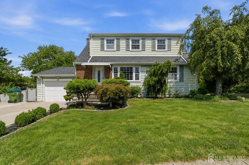 19 Sycamore Ave, Edison, NJ, 08817-3252 | Card Image