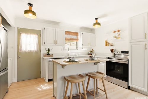 75-47-362 Hui Iwa St, Kaneohe, HI, 96744-4439 | Card Image