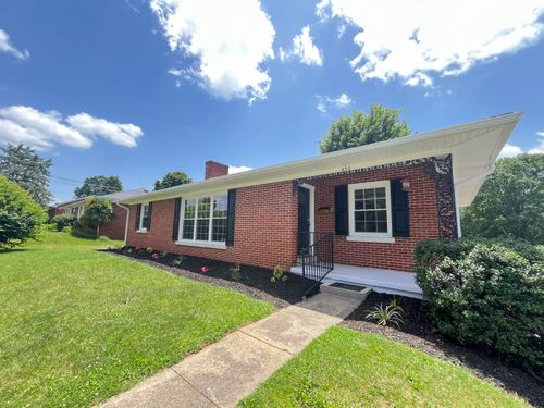 430 College Mnr, Harrodsburg, KY, 40330 | Card Image