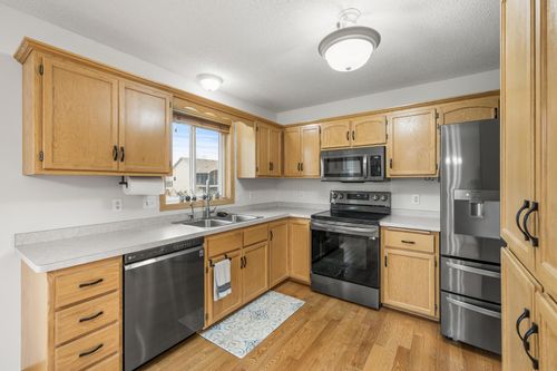 664 Highland Trl, Lino Lakes, MN, 55014-2447 | Card Image