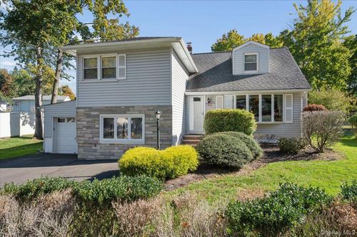 129 Lake Road, Clarkstown, NY, 10989 | Card Image