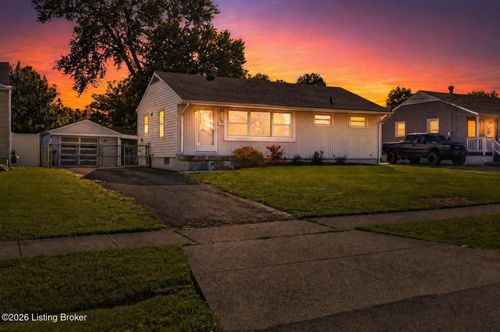 330 E Southside Ct, Louisville, KY, 40214 | Card Image