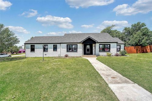 800 N Main St, Thomas, OK, 73669-8053 | Card Image