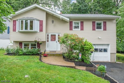 309 Knox Way, Hopatcong, NJ, 07843-1114 | Card Image