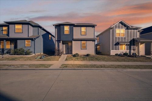 5513 Topwater Trl, Fort Worth, TX, 76119-7065 | Card Image