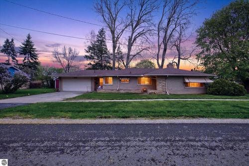 636 Rustic Drive, Saginaw, MI, 48604 | Card Image